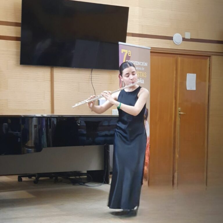 La flautista Laura de Toro obtiene el Tercer Premio en el VII Concurso de Flauta de la Asociación de Flautistas de España