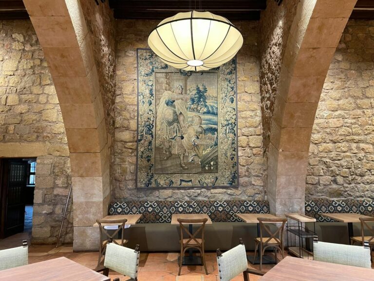 El renovado Parador de Sigüenza reabre sus puertas con una imagen actualizada