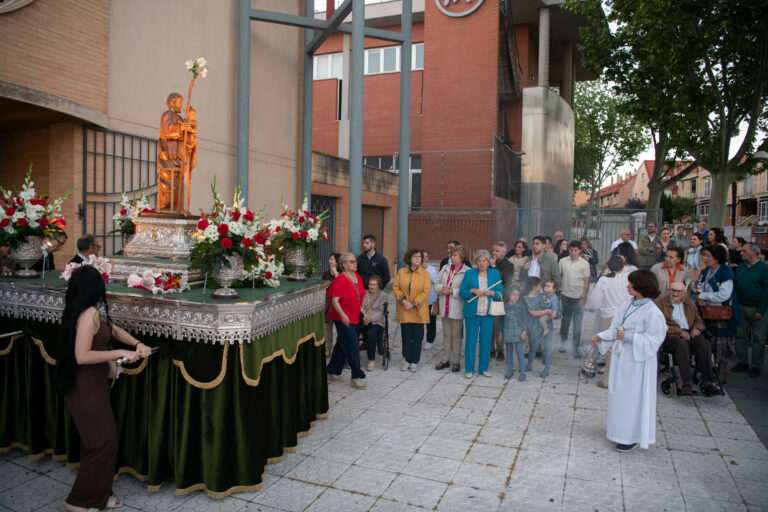 San José Obrero procesiona por las calles de su barrio en Ciudad Real