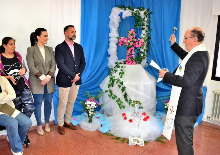 Puertollano: La barriada El Carmen canta a la cruz de mayo