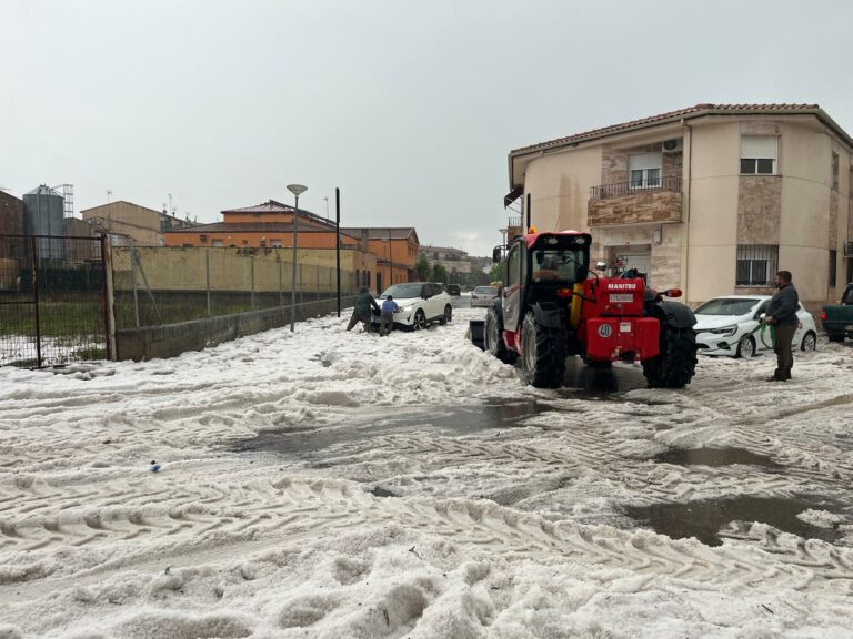 Impresionantes granizadas cubren de hielo la provincia de Ciudad Real