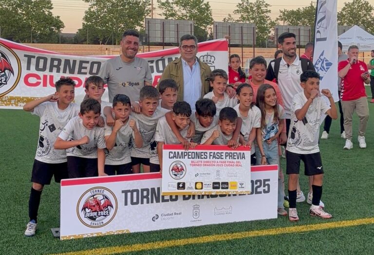 Luis Alberto Marín se muestra muy orgulloso del papel de la Diputación en la promoción del deporte base