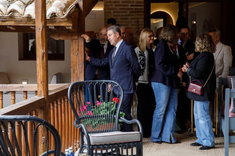 García-Page anuncia ocho millones de euros más para apoyar la contratación y el estímulo del empleo joven en Castilla-La Mancha