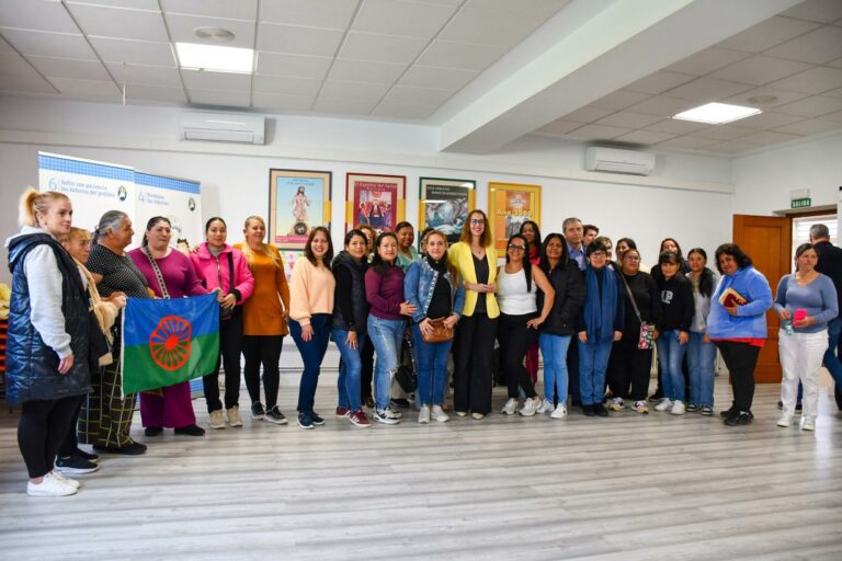 El Gobierno regional destina 227.000 euros a combatir la discriminación múltiple que afecta a las mujeres y a promover la igualdad en el ámbito local