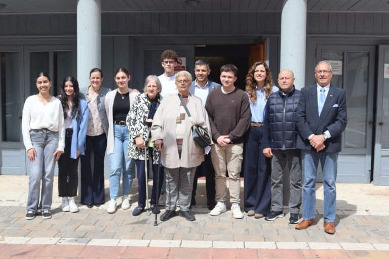 El Gobierno regional promueve el diálogo intergeneracional sobre Europa en la semana programada para difundir los valores y la identidad europea