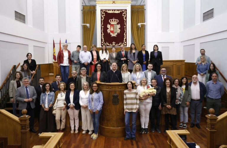 Castilla-La Mancha refuerza el acogimiento familiar como modelo prioritario de protección a la infancia