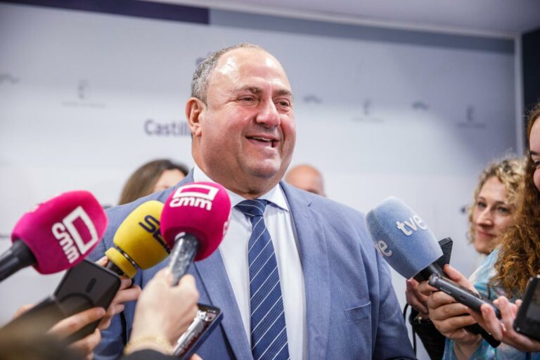 El Gobierno regional valora satisfactoriamente la reunión con el comisario europeo de Agricultura cuyo camino está alineado con la propuesta de Castilla-La Mancha