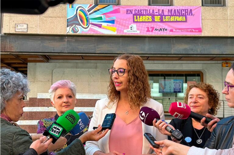 El Gobierno de Castilla-La Mancha reafirma su compromiso con la diversidad sexual en el Día contra la LGTBIfobia