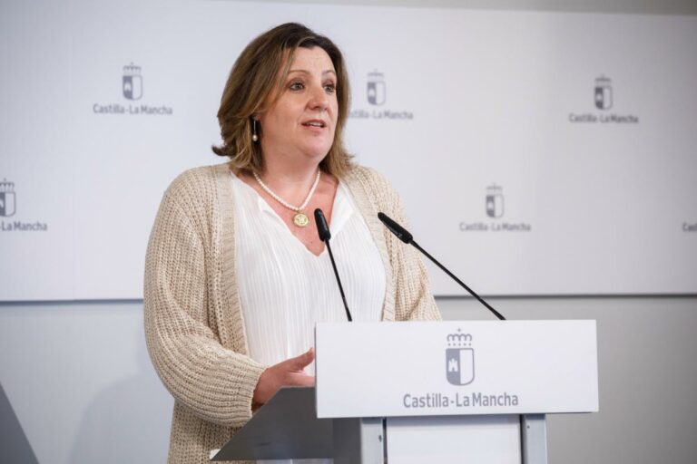 El Gobierno regional convoca casi 1,5 millones de euros para formar en digitalización a más de medio millar de profesionales del sector turístico