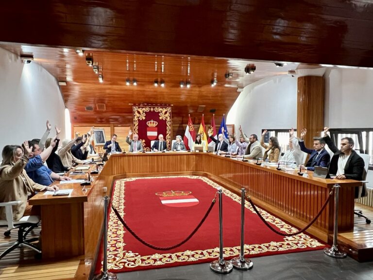 Puertollano adjudica las obras del Paseo del Bosque con letra de Pimpinela: PSOE y PP se acusan de cuñadismo y manipulación