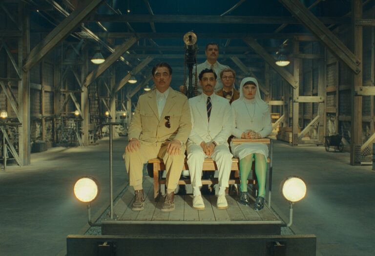 “La trama fenicia”, escrita, dirigida y coproducida por Wes Anderson: Divertida película con atractivo reparto
