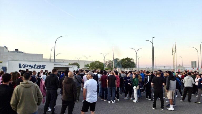 Una nueva jornada de huelga para por segundo día consecutivo la producción en la planta de Vestas