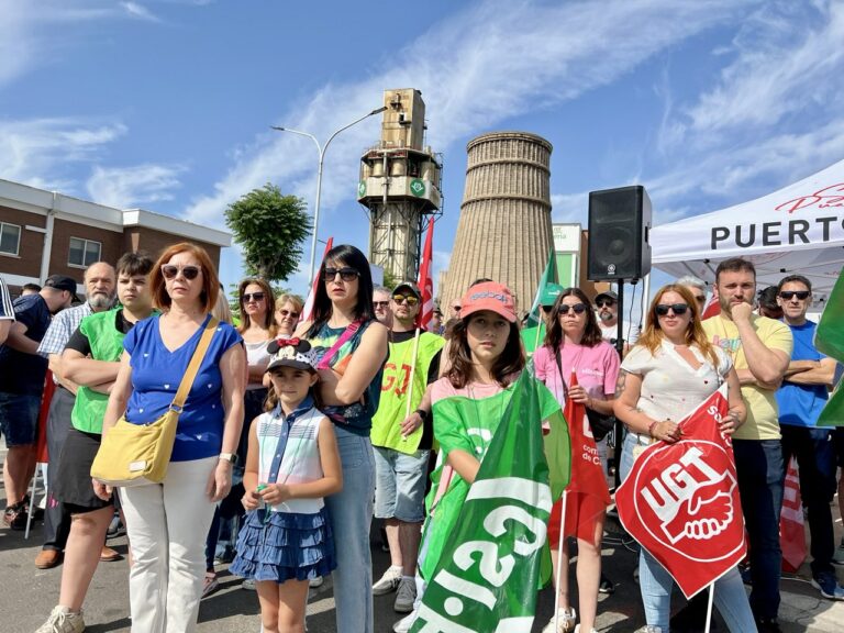 Puertollano: Las dos primeras jornadas de huelga en Fertiberia culminan con un «éxito rotundo» de seguimiento