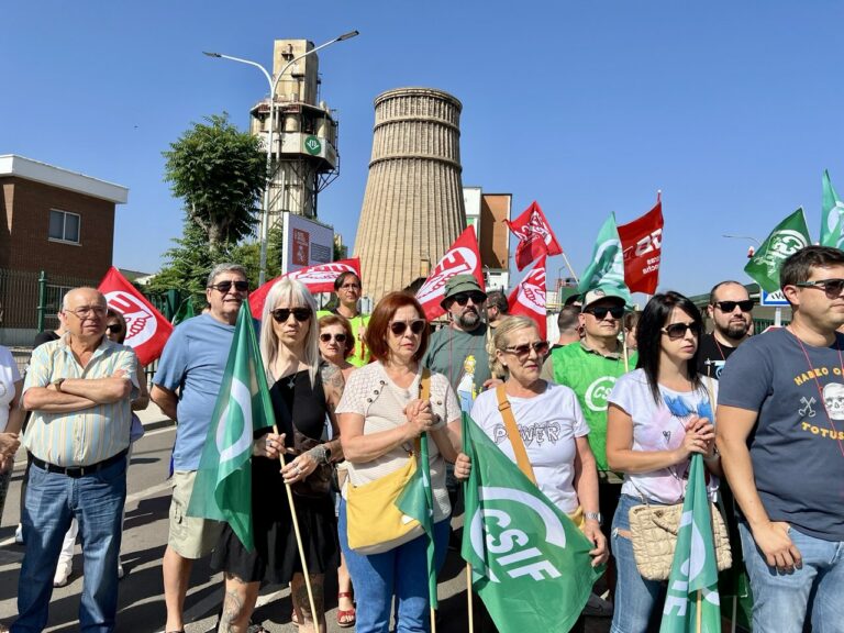 Preocupación y ansiedad en trabajadores y familias de Fertiberia Puertollano en la cuarta jornada de huelga