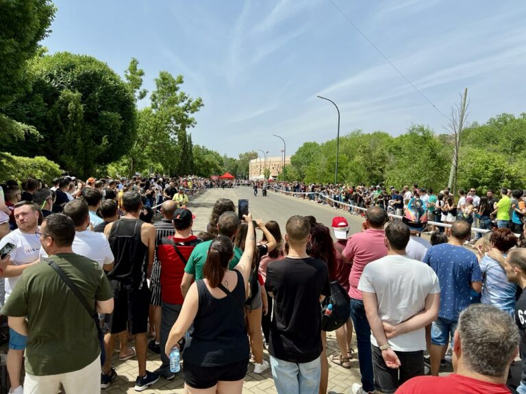 Cientos de aficionados disfrutan a todo gas en el gran evento motero de Puertollano PuertoRiders 2025