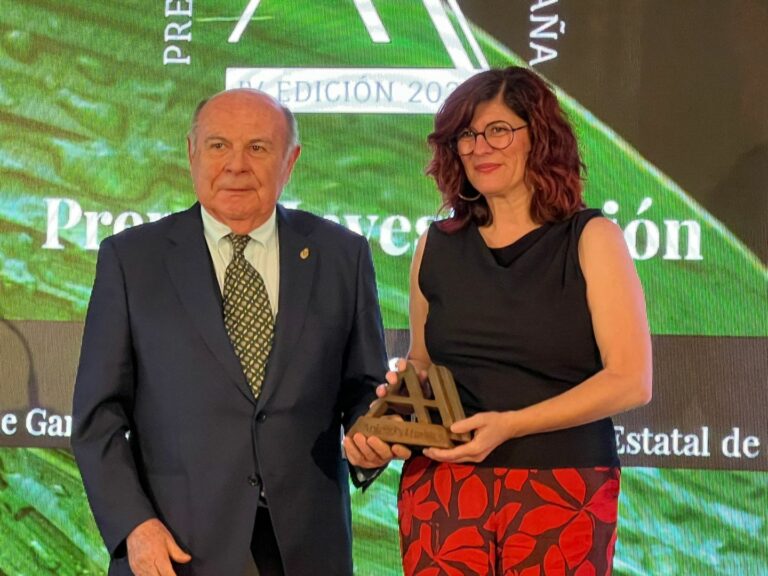 La profesora de la UCLM Ana Josefa Soler Valls recibe el Premio de Investigación de Animal´s Health