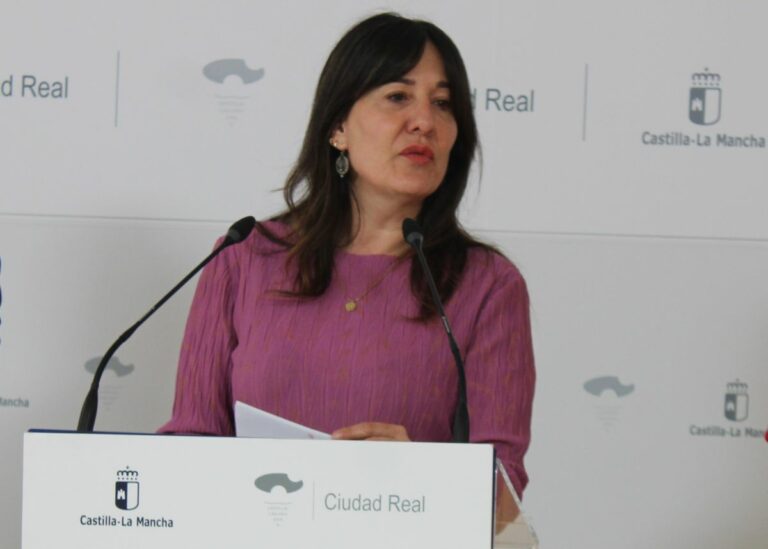 Blanca Fernández destaca el dato “espectacular” de paro en la provincia de Ciudad Real tras bajar por primera vez de 33.000 desempleados en 17 años