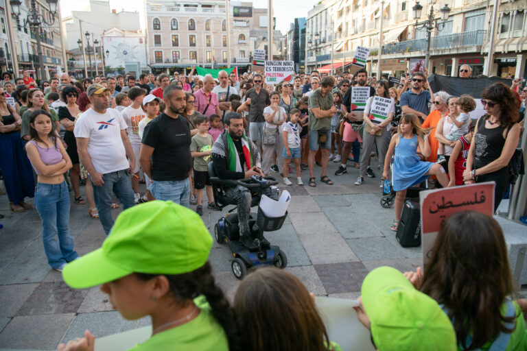 El sufrimiento del pueblo palestino moviliza a buena parte de la comunidad educativa de Ciudad Real