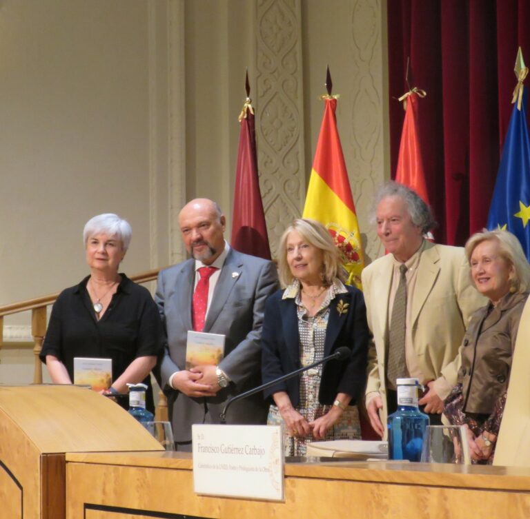 Presentación del libro Cuaderno atlántico (Historias, mitos, leyendas y canciones), de Basilio Rodríguez Cañada, presidente del Grupo Editorial Sial Pigmalión