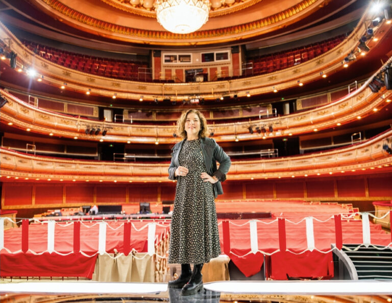 Isamay Benavente la primera mujer que dirige el Teatro de la Zarzuela de Madrid, en 169 años
