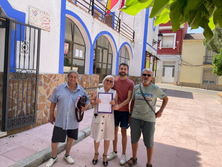 El PSOE de Brazatortas solicita a Toledano que ponga la bandera LGTBI en el Ayuntamiento