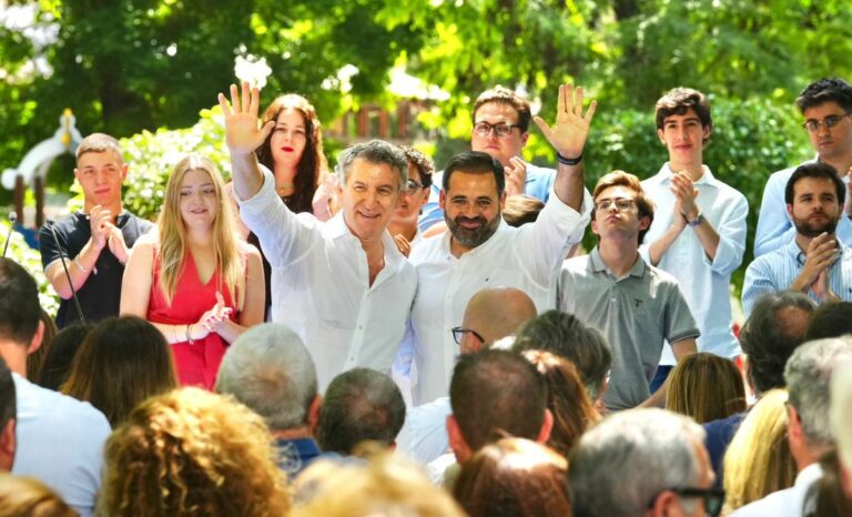 Núñez afirma que Page tiene “la doble responsabilidad” de acabar con un Gobierno de Sánchez “asolado” por la corrupción