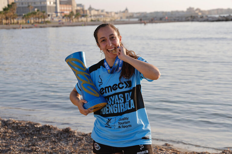 Aldea del Rey: Paula Morales, bicampeona de Europa de balonmano playa con ‘Las Cats’