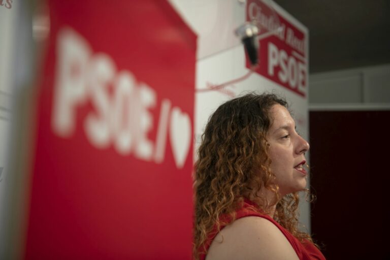 Martínez (PSOE) acusa al alcalde de Ciudad Real de hacer del Ayuntamiento «su cortijo» y de gobernar sin la ciudadanía