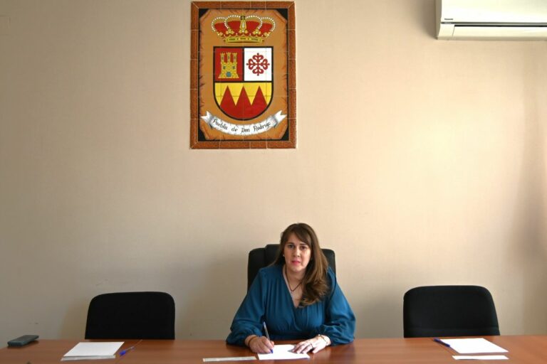 La alcaldesa de Puebla de don Rodrigo niega las acusaciones del PSOE
