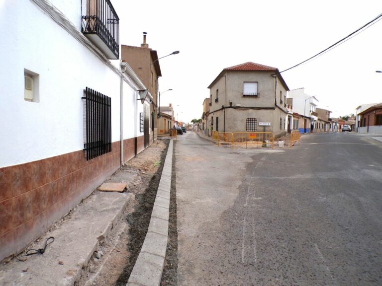 Torralba: En marcha las obras de la carretera de Malagón y la calle Calatrava
