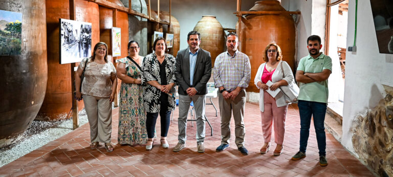 Valverde destaca el trabajo realizado por el Ayuntamiento de Fuente el Fresno, que ha contado en dos años con una inversión de la Diputación de más de un millón de euros