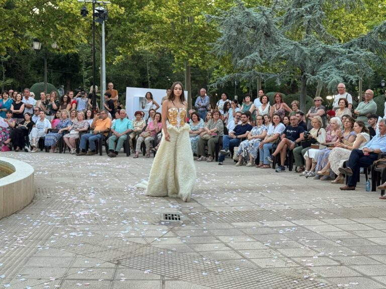 La Ciudad Real Fashion Week cierra su programación con un brillante desfile en el Parque Gasset