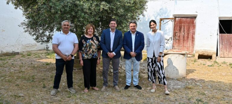 Valverde visita la Venta de Borondo tras las obras de rehabilitación que han contado con una inversión de 190.000 euros