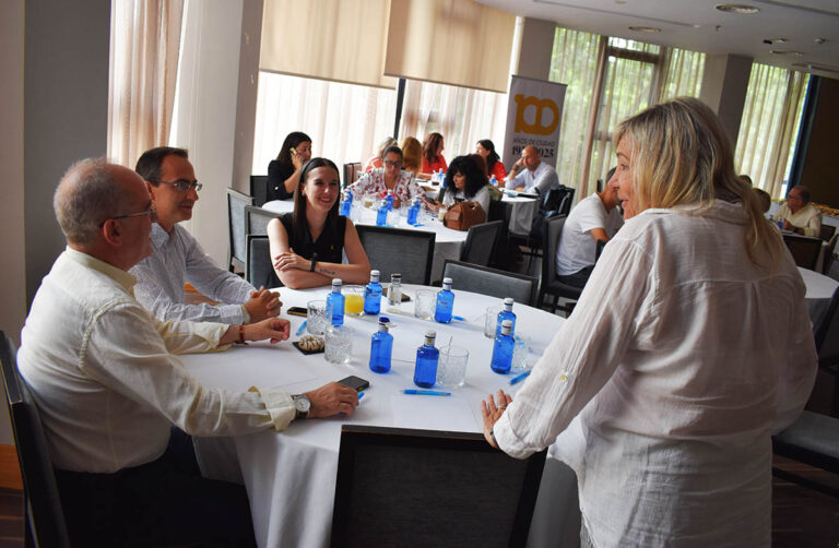 Un centenar de expertos y técnicos debaten en Puertollano el futuro del sector turístico en el foro “Spain By Train”