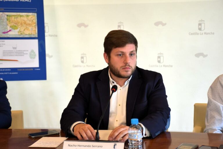 El Gobierno regional invertirá 1,7 millones de euros para la rehabilitación de la carretera CM-4106 entre Anchuras y el límite de la provincia de Badajoz