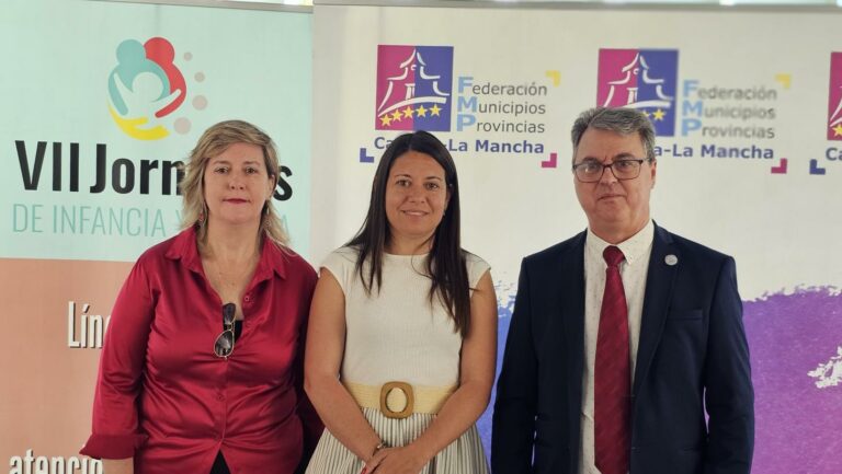 El Gobierno regional refuerza de forma decidida la intervención social en Atención Primaria en el marco de la LOPIVI