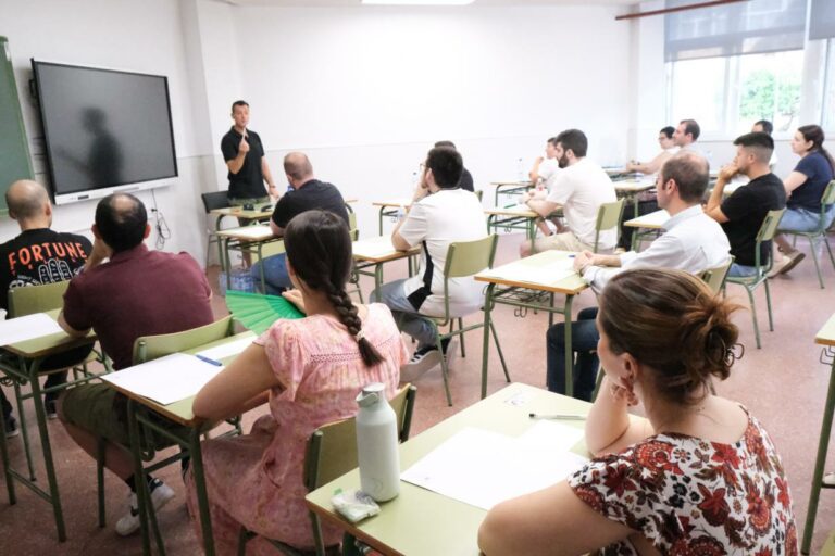 El Gobierno regional cifra en un 70,47 por ciento la participación en la primera prueba del proceso de oposición de Enseñanzas Medias de 2025