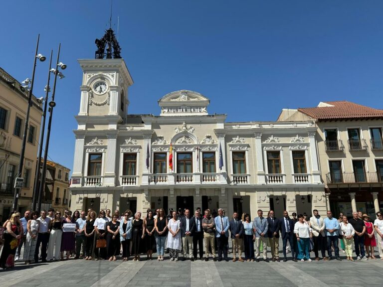 El Gobierno de Castilla-la Mancha anima a las víctimas a pedir ayuda y a denunciar en una de las épocas más complejas del año en violencia de género
