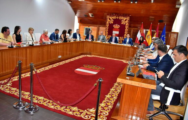 Puertollano: La ordenanza de terrazas, una modificación de créditos de 353.500 euros y la designación de los festivos locales, en el debate plenario de junio