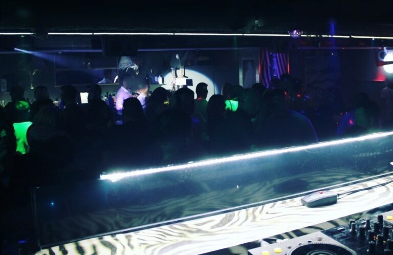 Dos años de cárcel para el vigilante de una discoteca de Puertollano por agredir a un hombre con una porra
