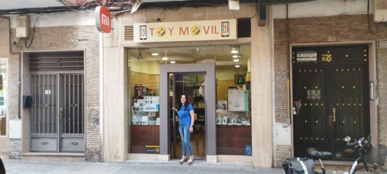 TOYMOVIL: Reapertura tienda de telefonía móvil y más…