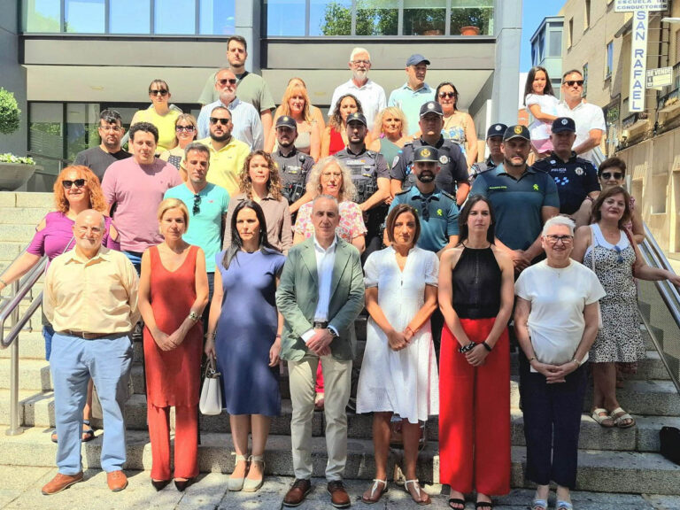 Puertollano condena el asesinato machista de Cifuentes