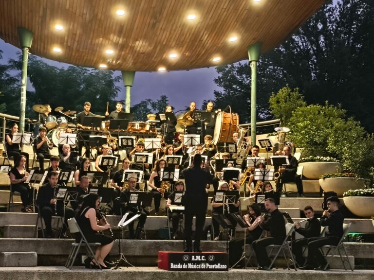 Puertollano: La AMC inaugura las noches de conciertos en la Concha de la Música