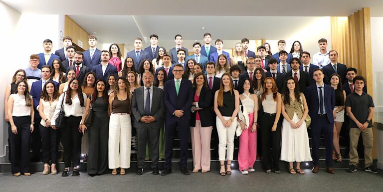 Eurocaja Rural refuerza su compromiso con el talento universitario y da la bienvenida a más de un centenar de estudiantes en prácticas