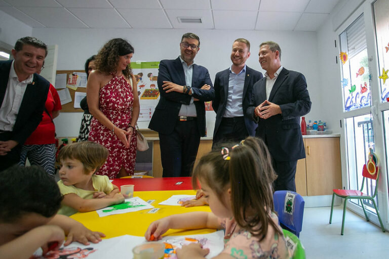 El Gobierno regional ofertará el próximo curso 86 ciclos bilingües en centros de Formación profesional de Castilla-La Mancha 