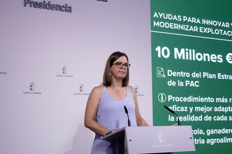 Castilla-La Mancha destina diez millones de euros para la creación de Grupos Operativos que conecten la innovación y el trabajo en el campo