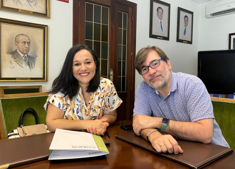 El Colegio de Médicos de Ciudad Real refuerza la formación en idiomas de sus colegiados con un acuerdo con Arcadie College
