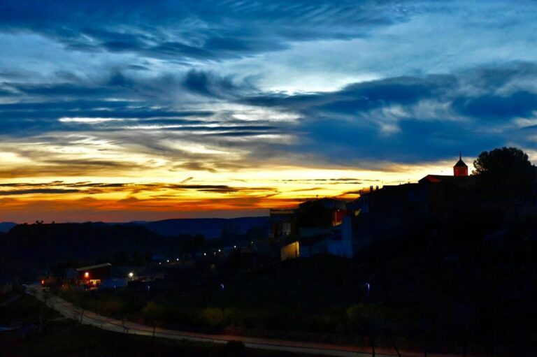 Vuelve Almedina Mora del 1 al 3 de agosto con más de 20.000 velas iluminando sus calles y un observador astronómico como novedad