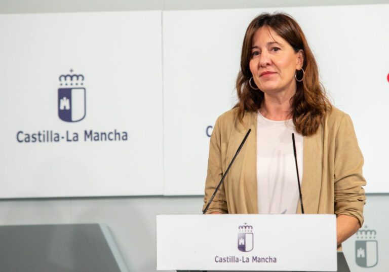 Blanca Fernández confronta la “inversión histórica” de Page en Puertollano frente a los “enredos y afán destructivo» de Paco Núñez con la ciudad