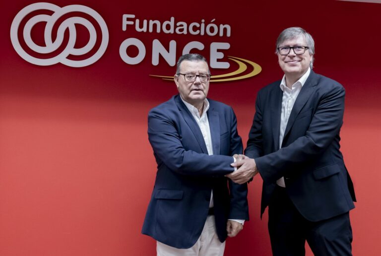 Fundación ONCE y Aquona se unen para fomentar el empleo de las personas con discapacidad